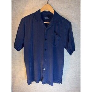 Tommy Bahama Men’s Blue Short Sleeve Button Up Size Large. 100% Silk